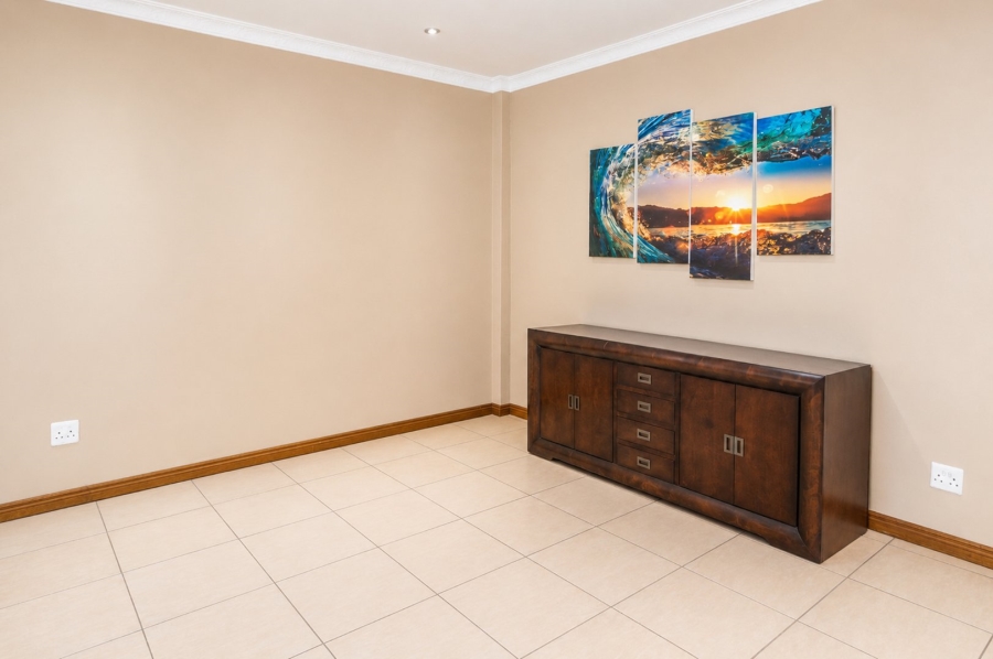 4 Bedroom Property for Sale in Kosmos Ridge North West